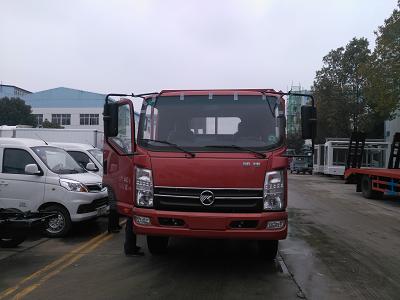 凱馬藍牌小挖機拖車