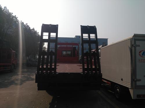 江淮格爾發前四后八平板運輸車