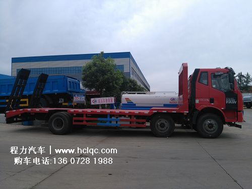 解放小三軸挖機平板拖車，拉載18噸—22噸以內挖機，前四后四中型挖機拖車，解放J6小三軸平板運輸車