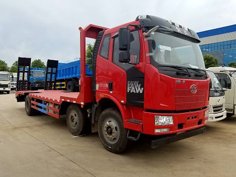 解放J6小三軸挖機平板拖車,挖機運輸車,挖機平板車,挖機拖車