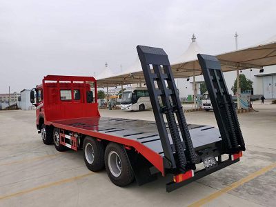東風華神前四后八挖機平板拖車